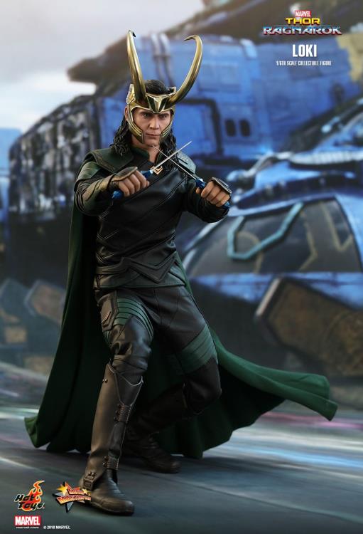 Thor: Ragnarok MMS472 Loki 1/6th Scale Collectible Figure Gallery Image 5