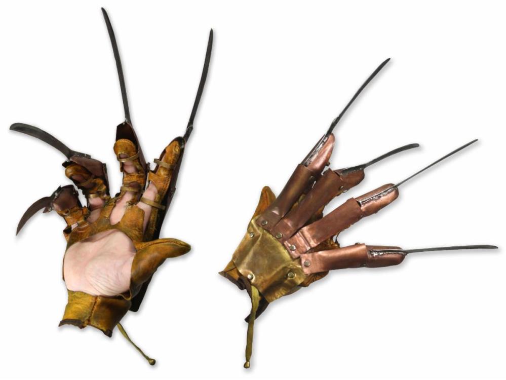 A Nightmare on Elm Street Freddy Krueger Glove Prop Replica Gallery Image 5