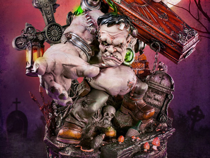 Monster Frankenstein Forever Love Statue Gallery Image 1