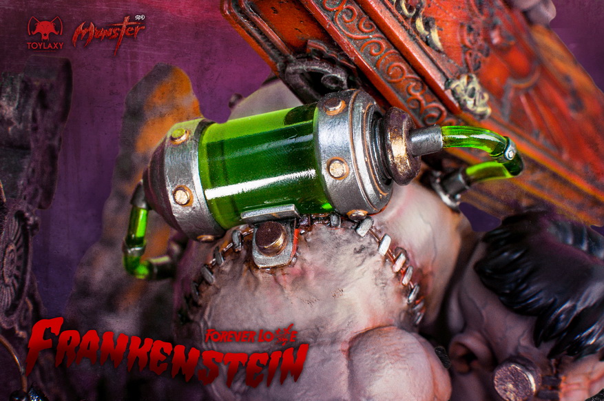 Monster Frankenstein Forever Love Statue Gallery Image 19