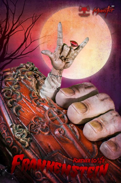 Monster Frankenstein Forever Love Statue Gallery Image 11