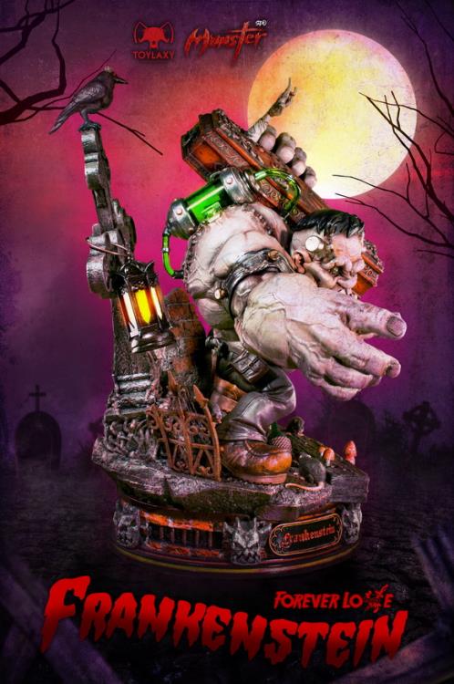 Monster Frankenstein Forever Love Statue Gallery Image 5