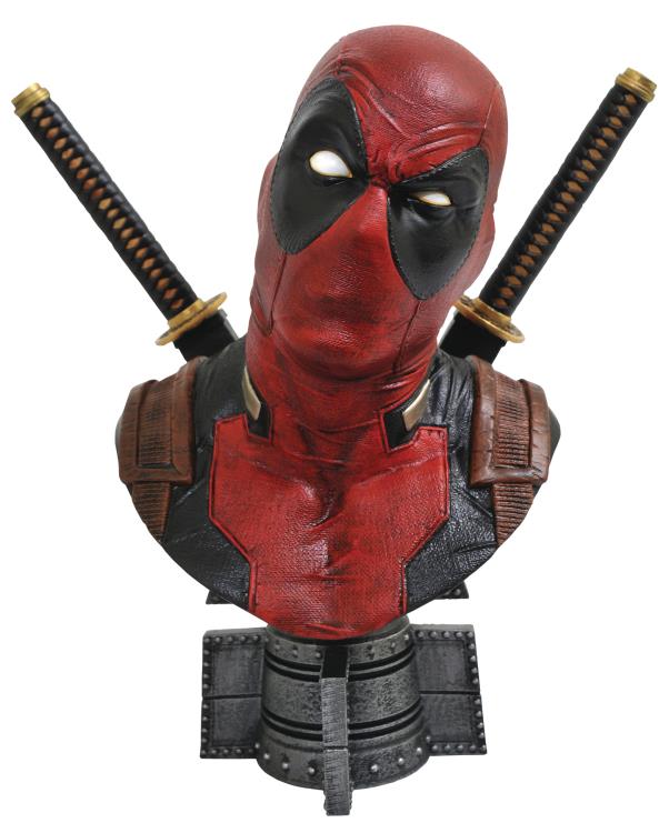 Marvel Legendary Deadpool 1/2 Scale Bust Gallery Image 3