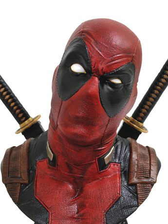 Marvel Legendary Deadpool 1/2 Scale Bust Gallery Image 2