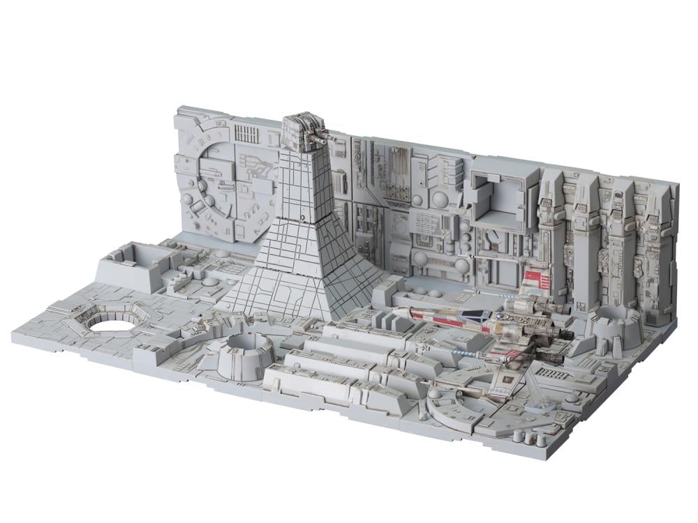 Star Wars: A New Hope Death Star Attack 1/144 Scale Model Kit Gallery Image 3