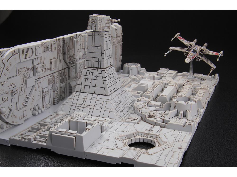 Star Wars: A New Hope Death Star Attack 1/144 Scale Model Kit Gallery Image 8