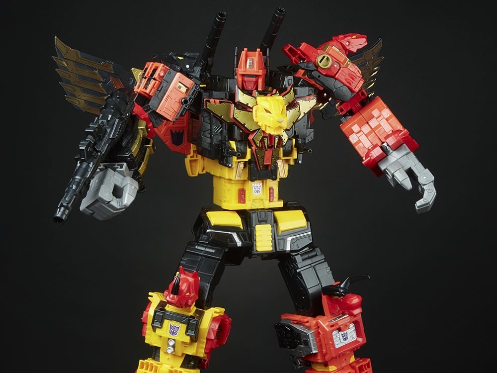 Transformers Power of the Primes Titan Class Predaking Combiner Gallery Image 1