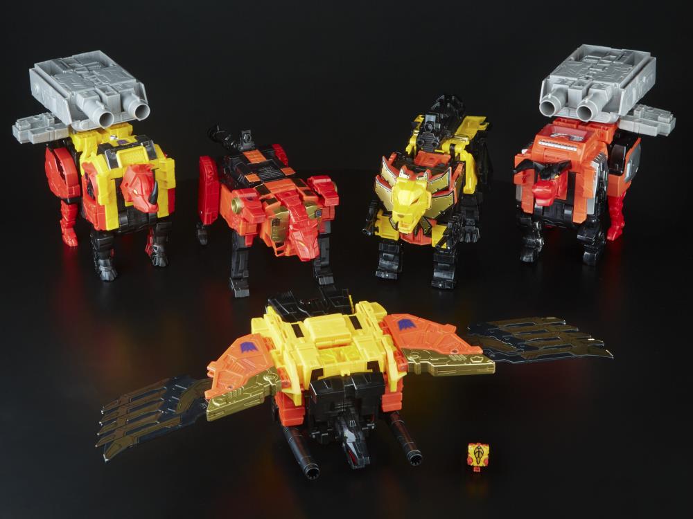Transformers Power of the Primes Titan Class Predaking Combiner Gallery Image 6