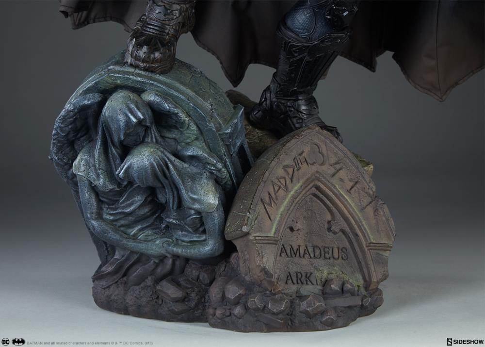 DC Comics Premium Format Batman (Arkham Cemetery) Gallery Image 21