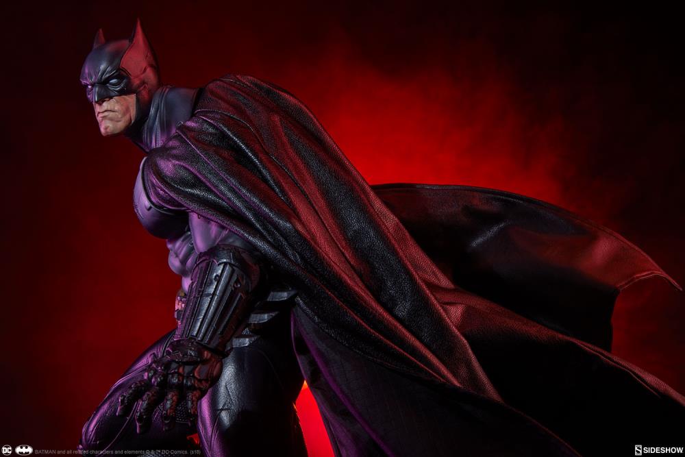 DC Comics Premium Format Batman (Arkham Cemetery) Gallery Image 27