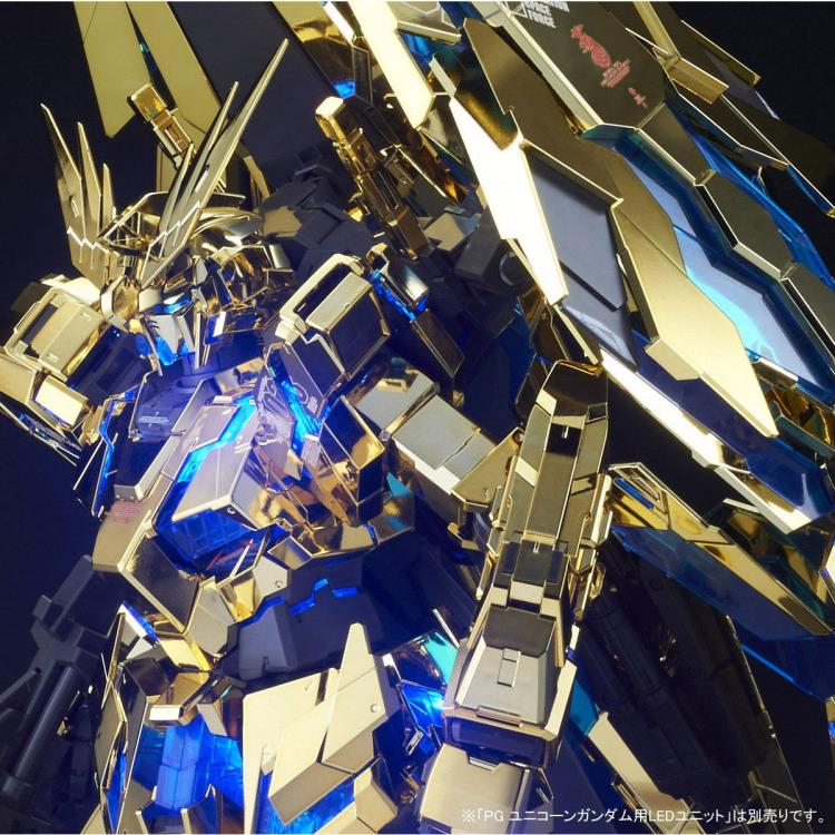 Mobile Suit Gundam UC: One of Seventy Two PG RX-0 Unicorn Gundam 03 Phenex Exclusive 1/60 Scale Model Kit Gallery Image 12