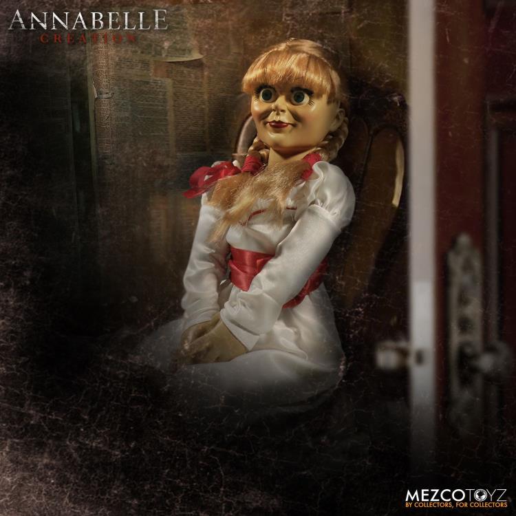 Annabelle: Creation Annabelle Prop Replica Doll Gallery Image 8