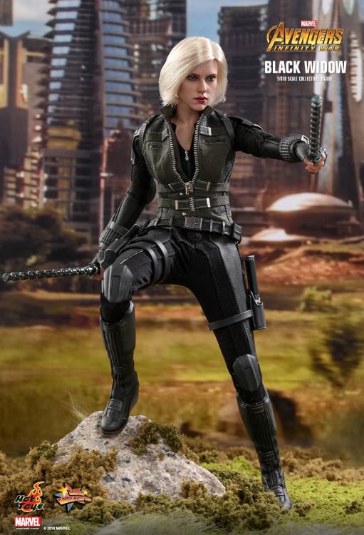 Avengers: Infinity War MMS460 Black Widow 1/6 Scale Collectible Figure Gallery Image 5