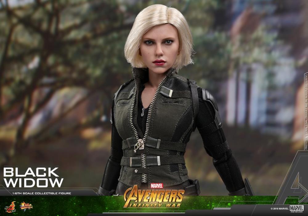 Avengers: Infinity War MMS460 Black Widow 1/6 Scale Collectible Figure Gallery Image 15