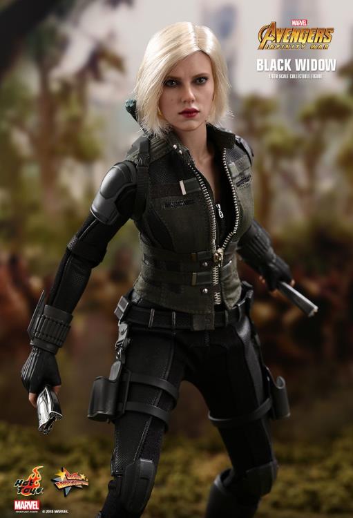 Avengers: Infinity War MMS460 Black Widow 1/6 Scale Collectible Figure Gallery Image 8