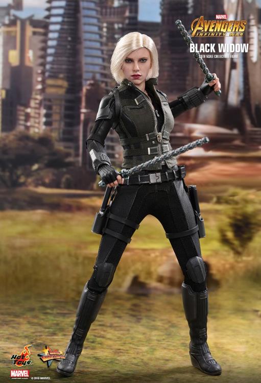 Avengers: Infinity War MMS460 Black Widow 1/6 Scale Collectible Figure Gallery Image 4