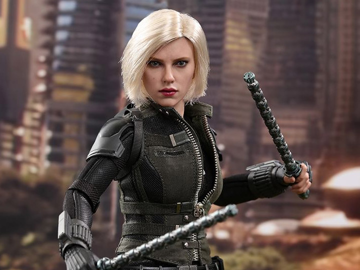 Avengers: Infinity War MMS460 Black Widow 1/6 Scale Collectible Figure Gallery Image 1