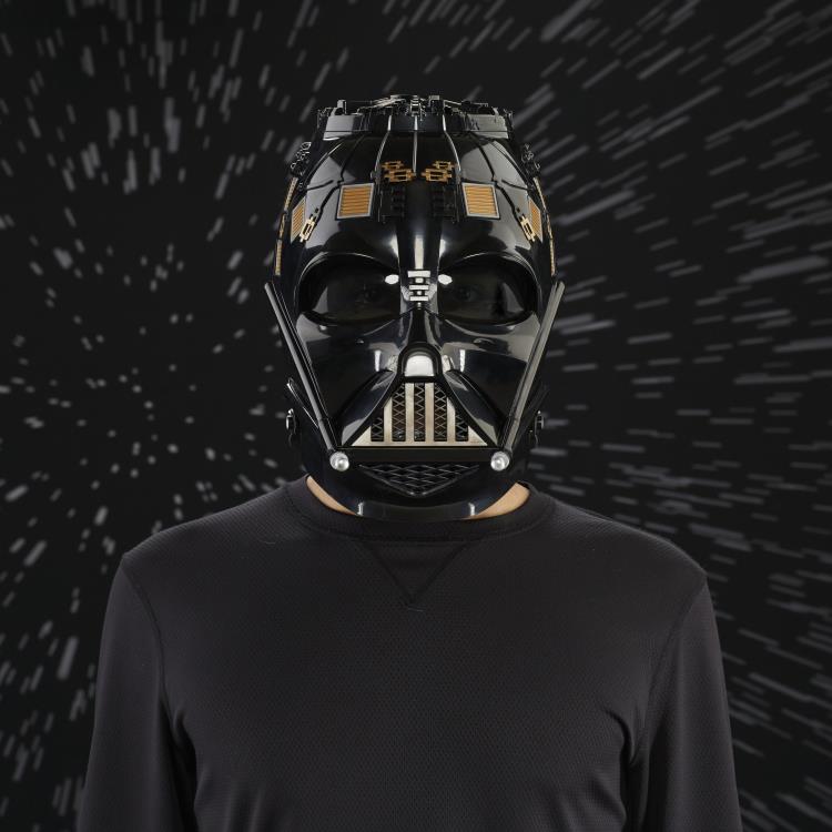 Star Wars: The Black Series Darth Vader 1:1 Scale Wearable Helmet (Electronic) Gallery Image 7
