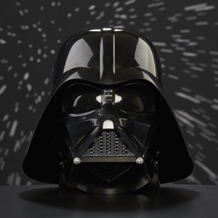 Star Wars: The Black Series Darth Vader 1:1 Scale Wearable Helmet (Electronic) Gallery Image 15
