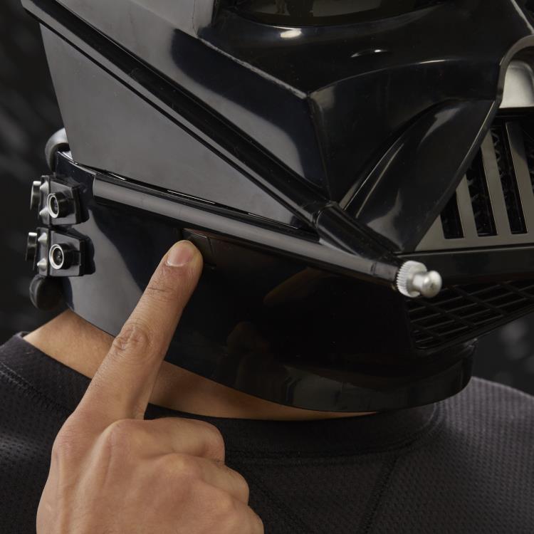Star Wars: The Black Series Darth Vader 1:1 Scale Wearable Helmet (Electronic) Gallery Image 13