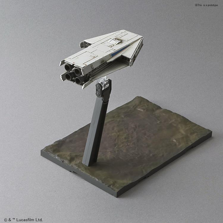 Solo: A Star Wars Story Millennium Falcon (Lando Calrissian Ver.) 1/144 Scale Model Kit Gallery Image 11