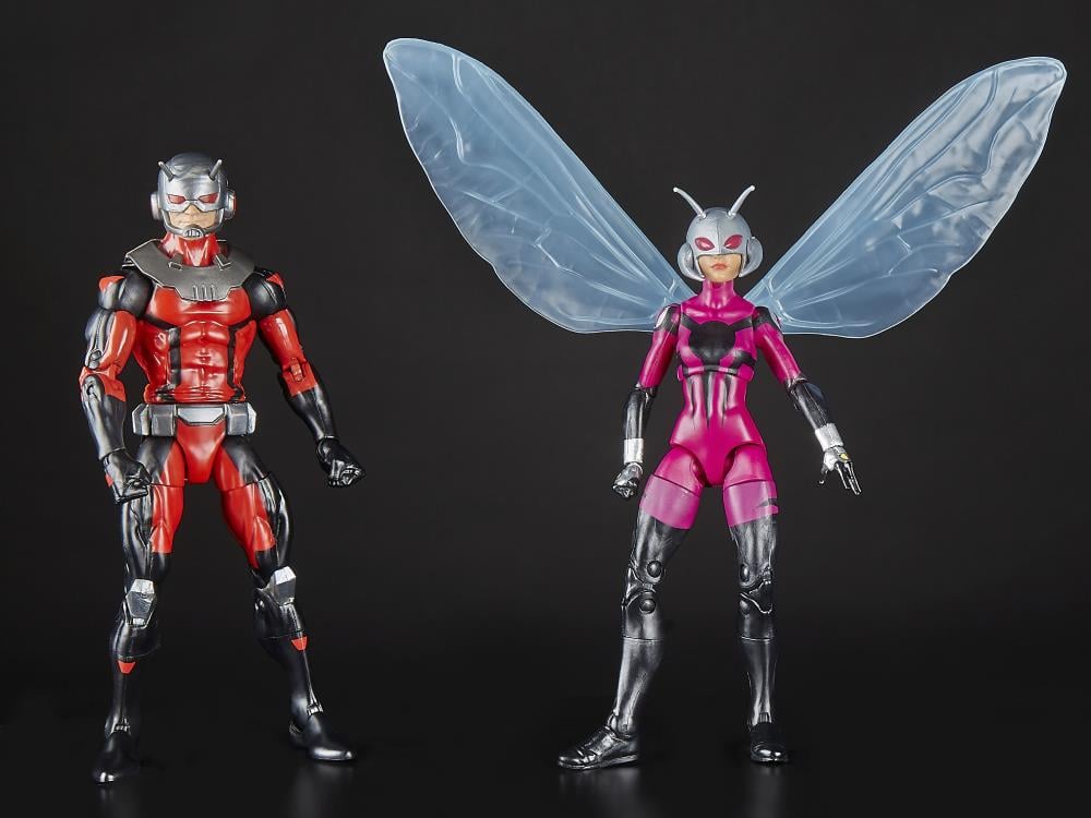 The Astonishing Ant-Man Marvel Legends Ant-Man & Stinger Two-Pack Toys“R”Us Exclusive Gallery Image 3