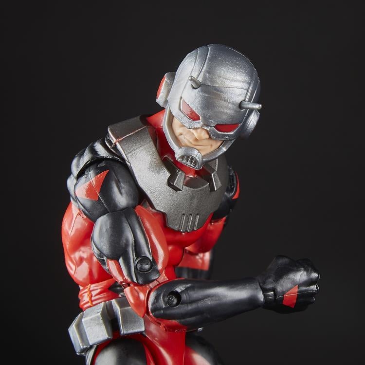 The Astonishing Ant-Man Marvel Legends Ant-Man & Stinger Two-Pack Toys“R”Us Exclusive Gallery Image 6