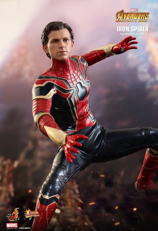 Avengers: Infinity War MMS482 Iron Spider 1/6th Scale Collectible Figure Gallery Image 13