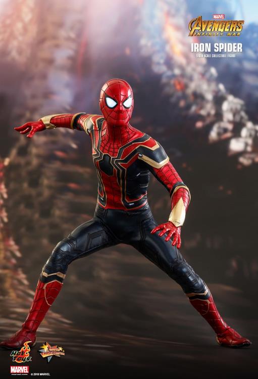 Avengers: Infinity War MMS482 Iron Spider 1/6th Scale Collectible Figure Gallery Image 4