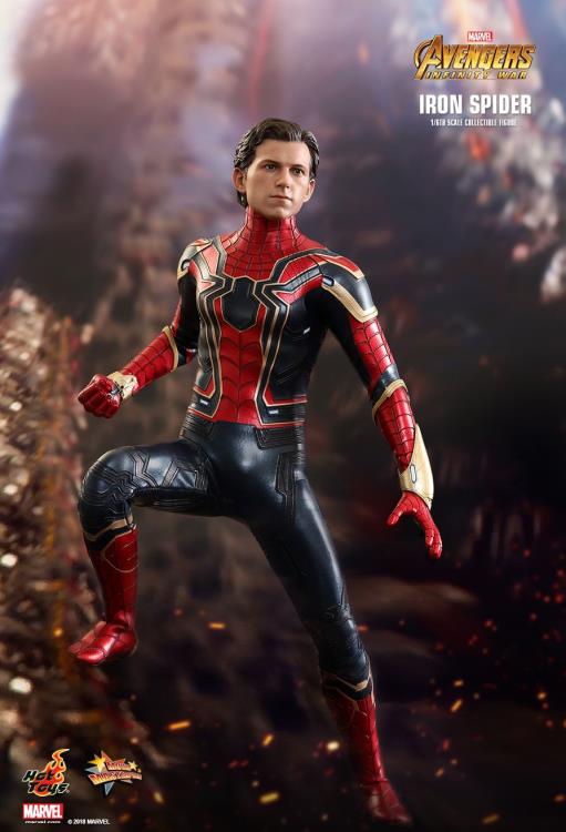 Avengers: Infinity War MMS482 Iron Spider 1/6th Scale Collectible Figure Gallery Image 7