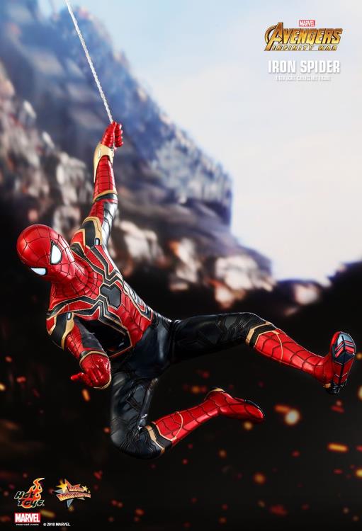 Avengers: Infinity War MMS482 Iron Spider 1/6th Scale Collectible Figure Gallery Image 9
