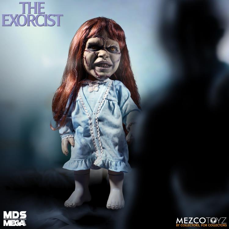 The Exorcist Mezco Designer Series Mega Scale Regan With Sound Gallery Image 5