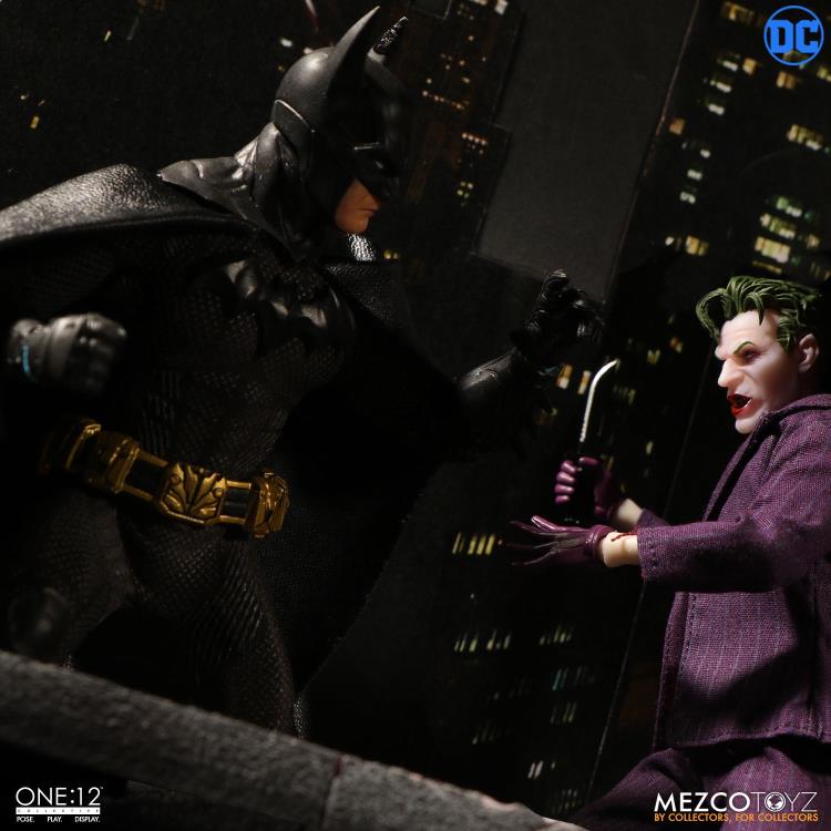 DC Comics One:12 Collective Batman (Sovereign Knight) Gallery Image 9
