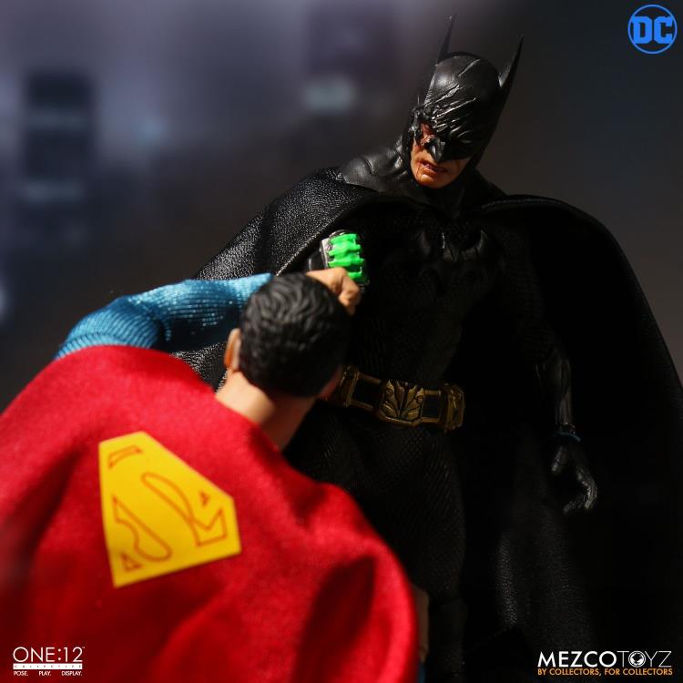 DC Comics One:12 Collective Batman (Sovereign Knight) Gallery Image 11