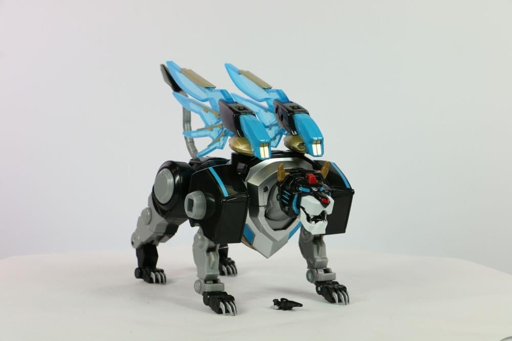 Voltron Legendary Defender Hyper-Phase Gift Set SDCC 2018 Exclusive Gallery Image 17