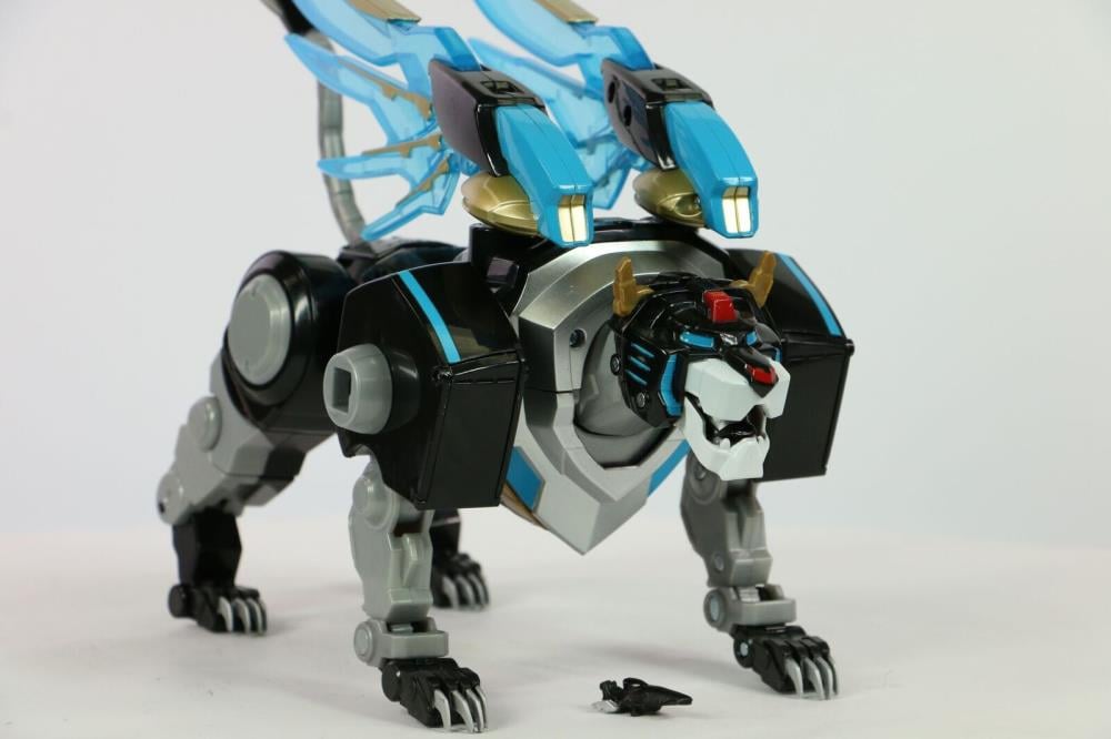 Voltron Legendary Defender Hyper-Phase Gift Set SDCC 2018 Exclusive Gallery Image 15