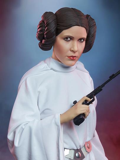Star Wars Premium Format Princess Leia (A New Hope) Gallery Image 2