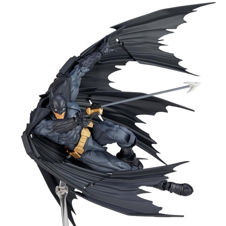 DC Comics Amazing Yamaguchi Revoltech No.009 Batman Action Figure Gallery Image 7