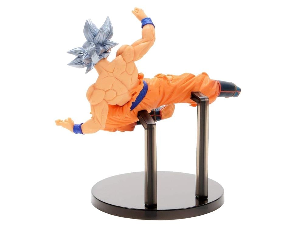 Dragon Ball Super Son Goku FES!! Stage 8 Ultra Instinct Goku Gallery Image 5