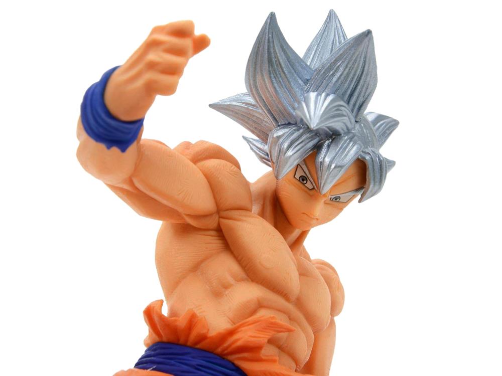 Dragon Ball Super Son Goku FES!! Stage 8 Ultra Instinct Goku Gallery Image 6