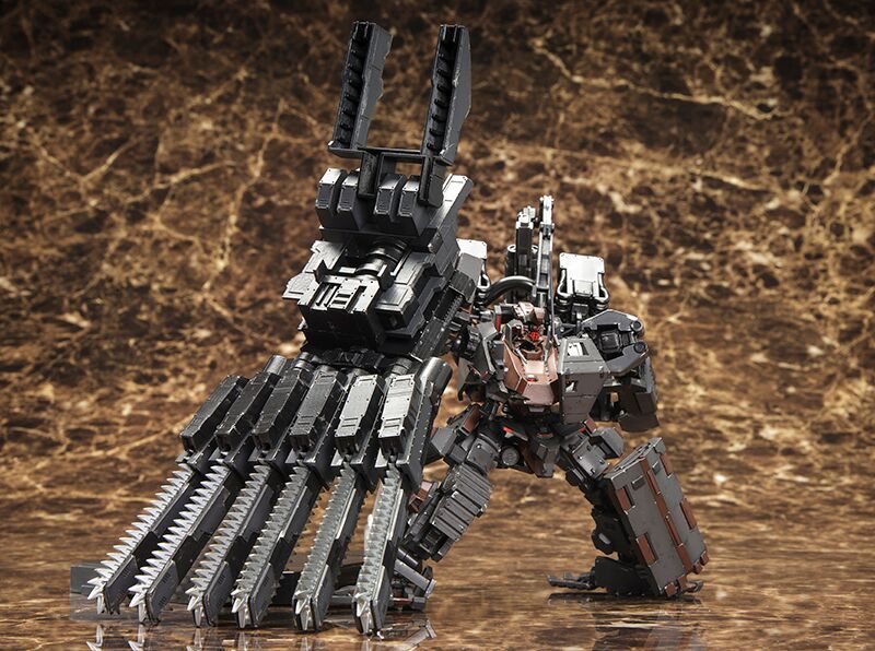 Armored Core V UCR-10/A Vengeance Model Kit Gallery Image 12