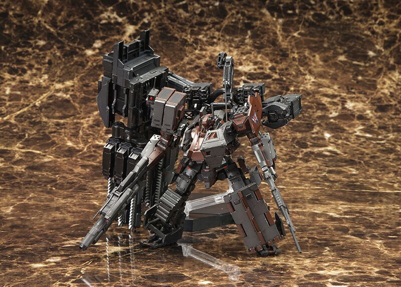 Armored Core V UCR-10/A Vengeance Model Kit Gallery Image 3