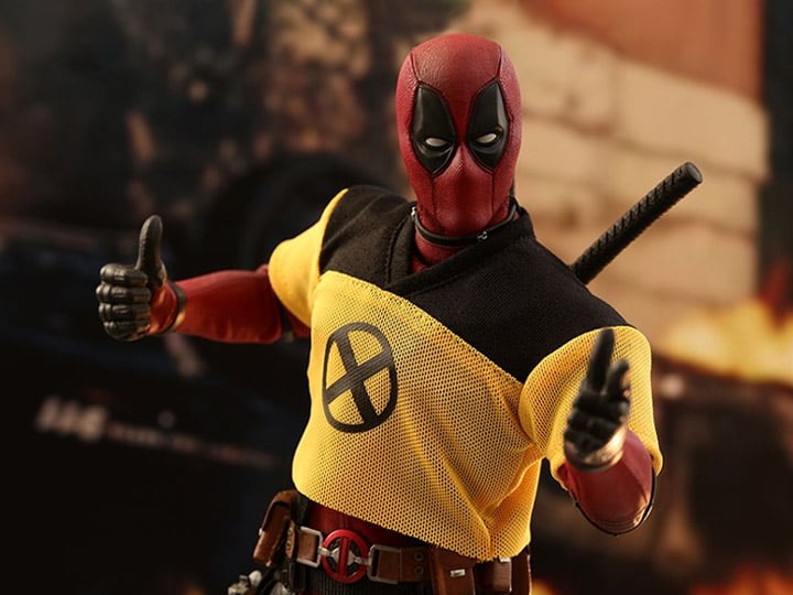 Deadpool 2 MMS490 Deadpool 1/6th Scale Collectible Figure Gallery Image 1
