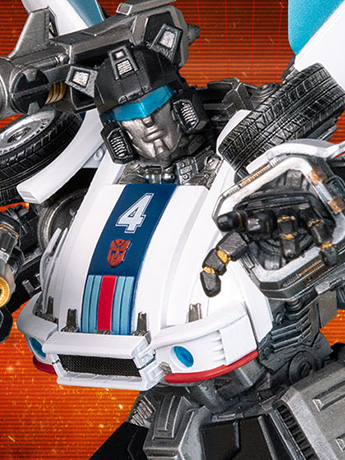 Transformers: Legacy Of Cybertron Jazz Statue With Exclusive Grappling Hook Gallery Image 2