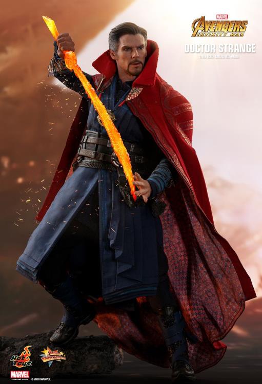 Avengers: Infinity War MMS484 Doctor Strange 1/6th Scale Collectible Figure Gallery Image 5