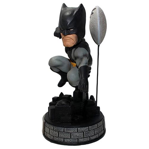 Batman: The Dark Knight Returns Batman Bobblehead Gallery Image 3