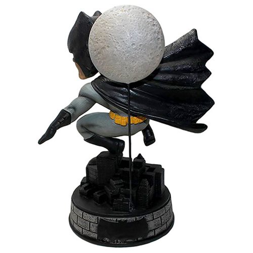 Batman: The Dark Knight Returns Batman Bobblehead Gallery Image 4