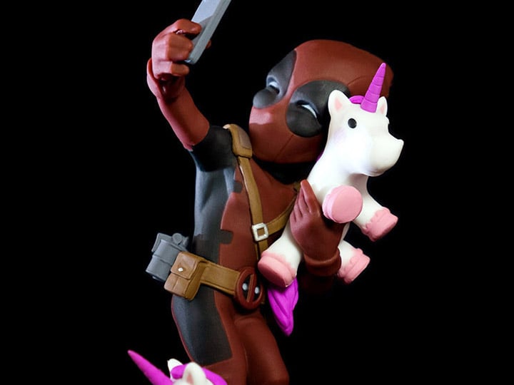Marvel Q-Fig Deadpool #Unicornselfie Gallery Image 1
