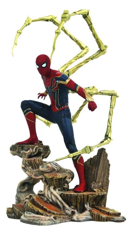 Avengers: Infinity War Gallery Iron Spider Figure Diorama Gallery Image 4