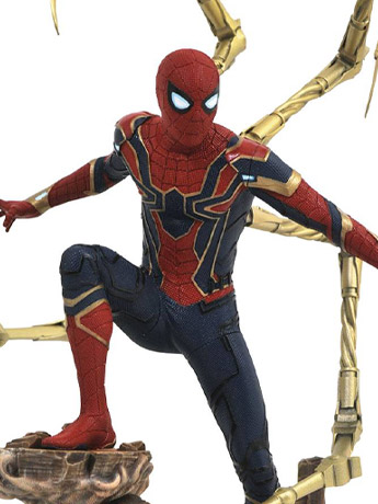 Avengers: Infinity War Gallery Iron Spider Figure Diorama Gallery Image 2